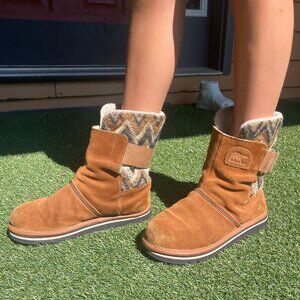 Sorel Newbie Water Resistant Mid Height Chevron Boots In Good Condition Size 8